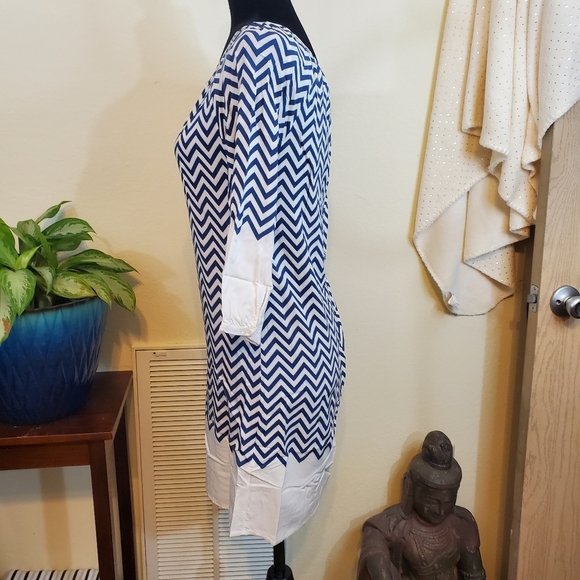 VENUS Chevron Women's Dress, Blue & White , Size 2 - Picture 5 of 9